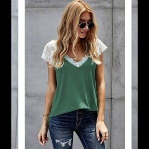 🆕 BeVogue - Relaxed Lace Top